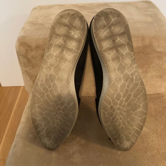 DR. SCHOLL' S VERY COMFY BLACK SUEDE LOAFER SIZE 6 - Picture 4 of 5